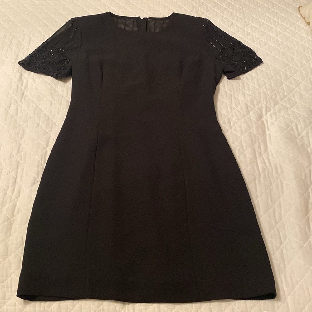 Donna Morgan woman’s 6 black formal dress w/ beading